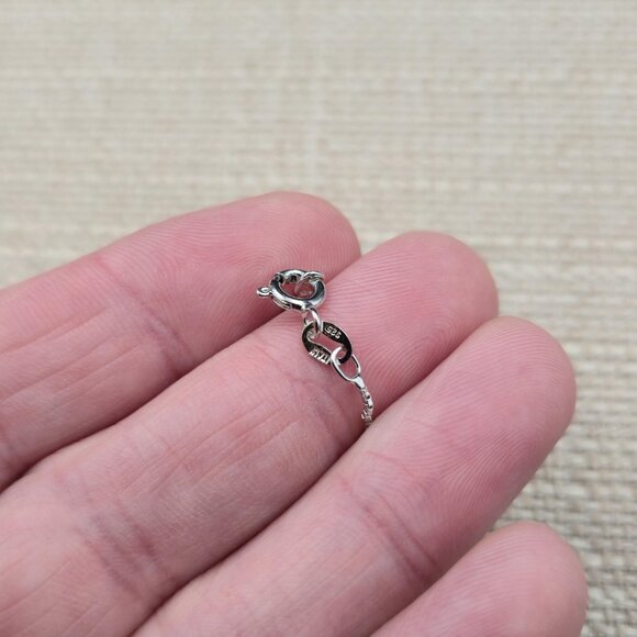 18 Inch Sterling Silver Letter G Diamond Chip Pendant Necklace A6580 - Picture 5 of 7